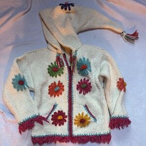 Girl size 5-6 hand knit artisan thick Floral Knit stocking hoodie sweater jacket